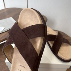 Brunello Cucinelli BC 情侣款26ss新款系列 博肯拖鞋此款凉拖鞋鞋型堪称经典,永不 Brunello Cucinelli BC 情侣款26ss新款系列 博肯拖鞋此款凉拖鞋鞋型堪称经典,永不