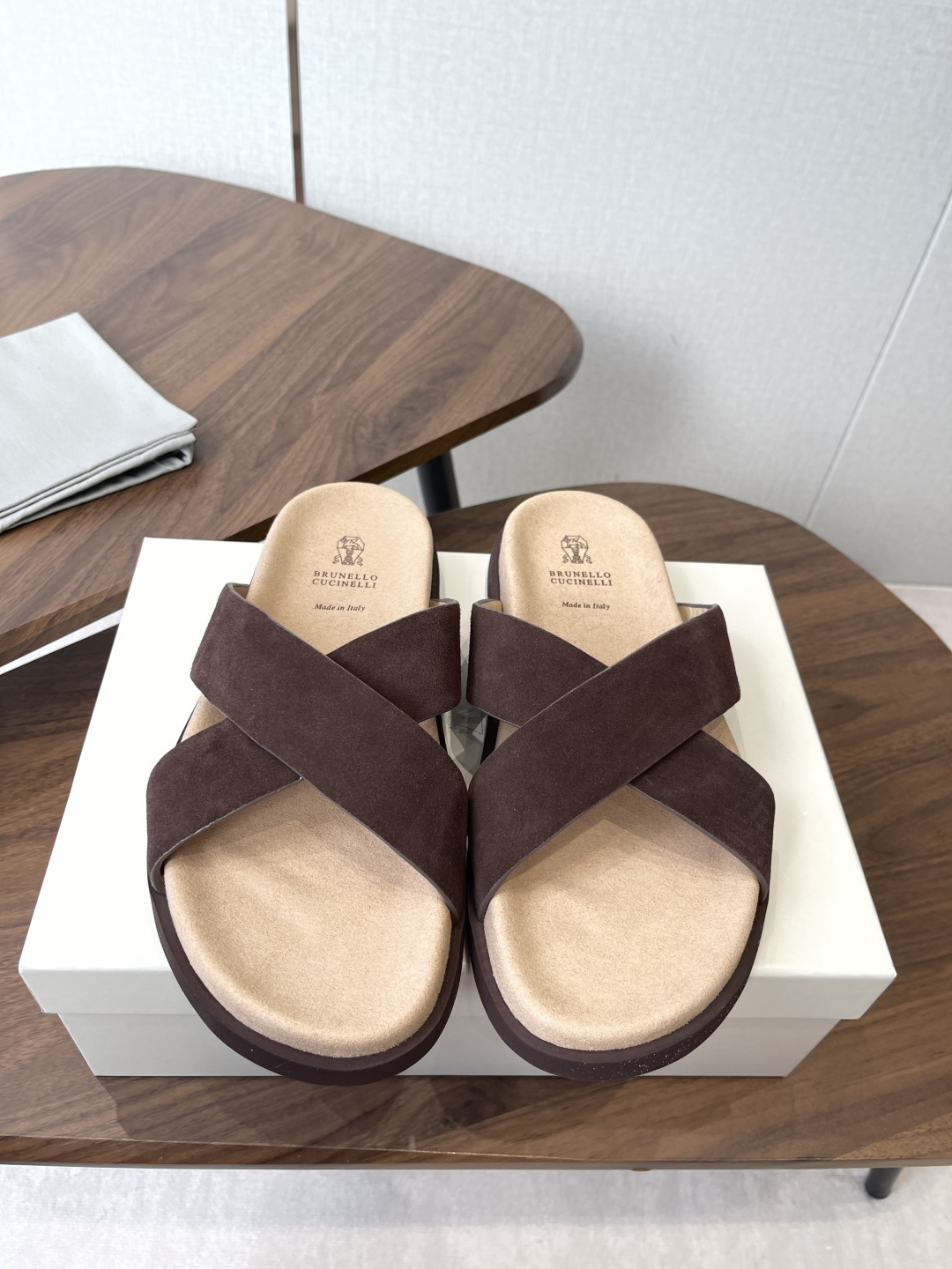 Brunello Cucinelli BC 情侣款26ss新款系列 博肯拖鞋此款凉拖鞋鞋型堪称经典，永不