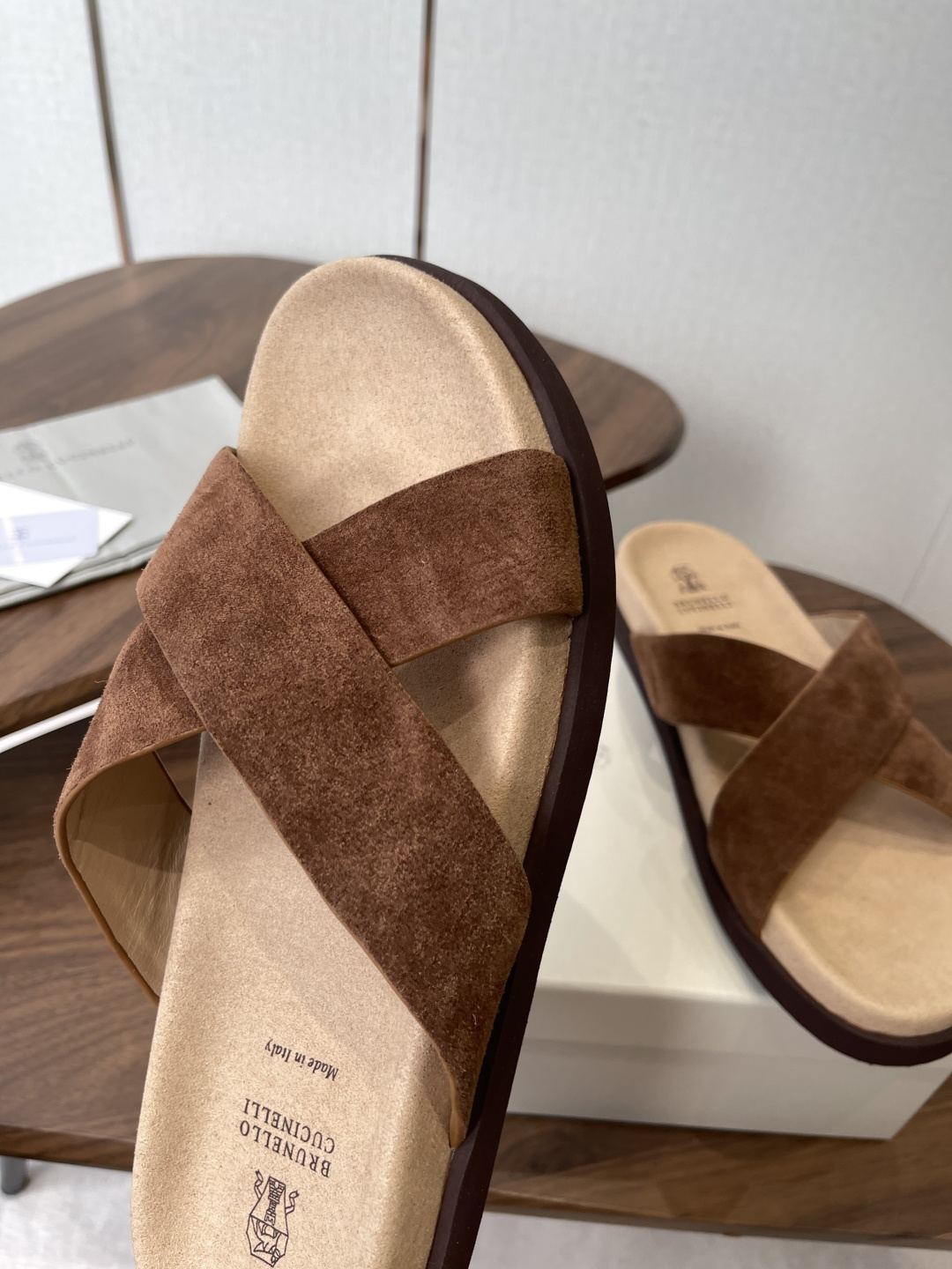 Brunello Cucinelli BC 情侣款26ss新款系列 博肯拖鞋此款凉拖鞋鞋型堪称经典，永不