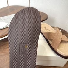 Brunello Cucinelli BC 情侣款26ss新款系列 博肯拖鞋此款凉拖鞋鞋型堪称经典,永不 Brunello Cucinelli BC 情侣款26ss新款系列 博肯拖鞋此款凉拖鞋鞋型堪称经典,永不
