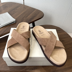 Brunello Cucinelli BC 情侣款26ss新款系列 博肯拖鞋此款凉拖鞋鞋型堪称经典,永不 Brunello Cucinelli BC 情侣款26ss新款系列 博肯拖鞋此款凉拖鞋鞋型堪称经典,永不