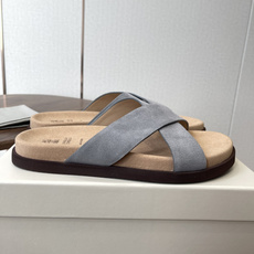 Brunello Cucinelli BC 情侣款26ss新款系列 博肯拖鞋此款凉拖鞋鞋型堪称经典,永不 Brunello Cucinelli BC 情侣款26ss新款系列 博肯拖鞋此款凉拖鞋鞋型堪称经典,永不