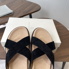 Brunello Cucinelli BC 情侣款26ss新款系列 博肯拖鞋此款凉拖鞋鞋型堪称经典,永不 Brunello Cucinelli BC 情侣款26ss新款系列 博肯拖鞋此款凉拖鞋鞋型堪称经典,永不