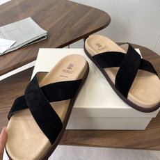Brunello Cucinelli BC 情侣款26ss新款系列 博肯拖鞋此款凉拖鞋鞋型堪称经典,永不 Brunello Cucinelli BC 情侣款26ss新款系列 博肯拖鞋此款凉拖鞋鞋型堪称经典,永不