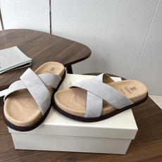 Brunello Cucinelli BC 情侣款26ss新款系列 博肯拖鞋此款凉拖鞋鞋型堪称经典,永不 Brunello Cucinelli BC 情侣款26ss新款系列 博肯拖鞋此款凉拖鞋鞋型堪称经典,永不