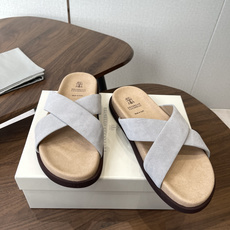 Brunello Cucinelli BC 情侣款26ss新款系列 博肯拖鞋此款凉拖鞋鞋型堪称经典,永不 Brunello Cucinelli BC 情侣款26ss新款系列 博肯拖鞋此款凉拖鞋鞋型堪称经典,永不