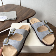 Brunello Cucinelli BC 情侣款26ss新款系列 博肯拖鞋此款凉拖鞋鞋型堪称经典,永不 Brunello Cucinelli BC 情侣款26ss新款系列 博肯拖鞋此款凉拖鞋鞋型堪称经典,永不