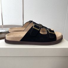 Brunello Cucinelli BC 情侣款26ss新款系列 博肯拖鞋此款凉拖鞋鞋型堪称经典,永不 Brunello Cucinelli BC 情侣款26ss新款系列 博肯拖鞋此款凉拖鞋鞋型堪称经典,永不