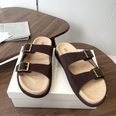 Brunello Cucinelli BC 情侣款26ss新款系列 博肯拖鞋此款凉拖鞋鞋型堪称经典,永不 Brunello Cucinelli BC 情侣款26ss新款系列 博肯拖鞋此款凉拖鞋鞋型堪称经典,永不