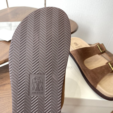 Brunello Cucinelli BC 情侣款26ss新款系列 博肯拖鞋此款凉拖鞋鞋型堪称经典,永不 Brunello Cucinelli BC 情侣款26ss新款系列 博肯拖鞋此款凉拖鞋鞋型堪称经典,永不