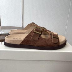 Brunello Cucinelli BC 情侣款26ss新款系列 博肯拖鞋此款凉拖鞋鞋型堪称经典,永不 Brunello Cucinelli BC 情侣款26ss新款系列 博肯拖鞋此款凉拖鞋鞋型堪称经典,永不
