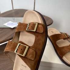 Brunello Cucinelli BC 情侣款26ss新款系列 博肯拖鞋此款凉拖鞋鞋型堪称经典,永不 Brunello Cucinelli BC 情侣款26ss新款系列 博肯拖鞋此款凉拖鞋鞋型堪称经典,永不
