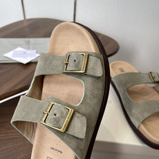 Brunello Cucinelli BC 情侣款26ss新款系列 博肯拖鞋此款凉拖鞋鞋型堪称经典,永不 Brunello Cucinelli BC 情侣款26ss新款系列 博肯拖鞋此款凉拖鞋鞋型堪称经典,永不