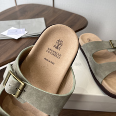 Brunello Cucinelli BC 情侣款26ss新款系列 博肯拖鞋此款凉拖鞋鞋型堪称经典,永不 Brunello Cucinelli BC 情侣款26ss新款系列 博肯拖鞋此款凉拖鞋鞋型堪称经典,永不