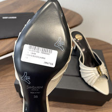 Saint Laurent26SS春夏新款尖头细跟凉拖自带冷艳贵气感的夏日高跟款,这双直接把法式性感和高 Saint Laurent26SS春夏新款尖头细跟凉拖自带冷艳贵气感的夏日高跟款,这双直接把法式性感和高