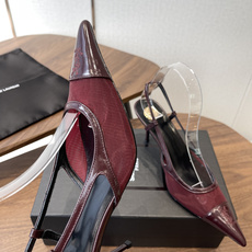 Saint Laurent 圣罗兰 26WF早春尖头 高跟 凉鞋简直是为想在夏日slay全场的姐妹而生! Saint Laurent 圣罗兰 26WF早春尖头 高跟 凉鞋简直是为想在夏日slay全场的姐妹而生!