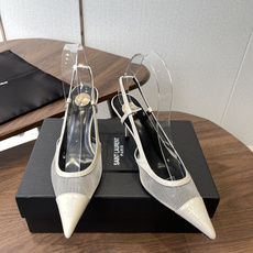Saint Laurent 圣罗兰 26WF早春尖头 高跟 凉鞋简直是为想在夏日slay全场的姐妹而生! Saint Laurent 圣罗兰 26WF早春尖头 高跟 凉鞋简直是为想在夏日slay全场的姐妹而生!
