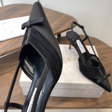 Jimmy Choo 26ss 春夏 系列JC新款 高跟凉鞋模糊鞋履与珠宝配饰之间的界线 鲜明 Jimm Jimmy Choo 26ss 春夏 系列JC新款 高跟凉鞋模糊鞋履与珠宝配饰之间的界线 鲜明 Jimm