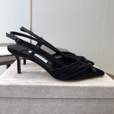 Jimmy Choo 26ss 春夏 系列JC新款 高跟凉鞋模糊鞋履与珠宝配饰之间的界线 鲜明 Jimm Jimmy Choo 26ss 春夏 系列JC新款 高跟凉鞋模糊鞋履与珠宝配饰之间的界线 鲜明 Jimm