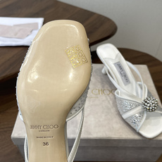 Jimmy Choo 26ss 春夏 系列JC新款 高跟拖鞋 凉鞋模糊鞋履与珠宝配饰之间的界线 鲜明 J Jimmy Choo 26ss 春夏 系列JC新款 高跟拖鞋 凉鞋模糊鞋履与珠宝配饰之间的界线 鲜明 J