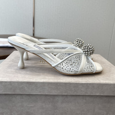 Jimmy Choo 26ss 春夏 系列JC新款 高跟拖鞋 凉鞋模糊鞋履与珠宝配饰之间的界线 鲜明 J Jimmy Choo 26ss 春夏 系列JC新款 高跟拖鞋 凉鞋模糊鞋履与珠宝配饰之间的界线 鲜明 J