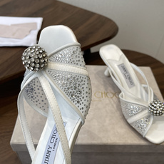 Jimmy Choo 26ss 春夏 系列JC新款 高跟拖鞋 凉鞋模糊鞋履与珠宝配饰之间的界线 鲜明 J Jimmy Choo 26ss 春夏 系列JC新款 高跟拖鞋 凉鞋模糊鞋履与珠宝配饰之间的界线 鲜明 J