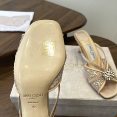 Jimmy Choo 26ss 春夏 系列JC新款 高跟拖鞋 凉鞋模糊鞋履与珠宝配饰之间的界线 鲜明 J Jimmy Choo 26ss 春夏 系列JC新款 高跟拖鞋 凉鞋模糊鞋履与珠宝配饰之间的界线 鲜明 J