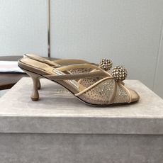 Jimmy Choo 26ss 春夏 系列JC新款 高跟拖鞋 凉鞋模糊鞋履与珠宝配饰之间的界线 鲜明 J Jimmy Choo 26ss 春夏 系列JC新款 高跟拖鞋 凉鞋模糊鞋履与珠宝配饰之间的界线 鲜明 J
