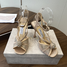 Jimmy Choo 26ss 春夏 系列JC新款 高跟拖鞋 凉鞋模糊鞋履与珠宝配饰之间的界线 鲜明 J Jimmy Choo 26ss 春夏 系列JC新款 高跟拖鞋 凉鞋模糊鞋履与珠宝配饰之间的界线 鲜明 J