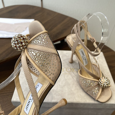 Jimmy Choo 26ss 春夏 系列JC新款 高跟拖鞋 凉鞋模糊鞋履与珠宝配饰之间的界线 鲜明 J Jimmy Choo 26ss 春夏 系列JC新款 高跟拖鞋 凉鞋模糊鞋履与珠宝配饰之间的界线 鲜明 J