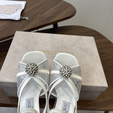 Jimmy Choo 26ss 春夏 系列JC新款 高跟拖鞋 凉鞋模糊鞋履与珠宝配饰之间的界线 鲜明 J Jimmy Choo 26ss 春夏 系列JC新款 高跟拖鞋 凉鞋模糊鞋履与珠宝配饰之间的界线 鲜明 J