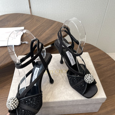 Jimmy Choo 26ss 春夏 系列JC新款 高跟拖鞋 凉鞋模糊鞋履与珠宝配饰之间的界线 鲜明 J Jimmy Choo 26ss 春夏 系列JC新款 高跟拖鞋 凉鞋模糊鞋履与珠宝配饰之间的界线 鲜明 J
