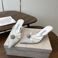 Jimmy Choo 26ss 春夏 系列JC新款 高跟拖鞋 凉鞋模糊鞋履与珠宝配饰之间的界线 鲜明 J Jimmy Choo 26ss 春夏 系列JC新款 高跟拖鞋 凉鞋模糊鞋履与珠宝配饰之间的界线 鲜明 J