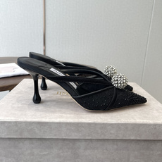 Jimmy Choo 26ss 春夏 系列JC新款 高跟拖鞋 凉鞋模糊鞋履与珠宝配饰之间的界线 鲜明 J Jimmy Choo 26ss 春夏 系列JC新款 高跟拖鞋 凉鞋模糊鞋履与珠宝配饰之间的界线 鲜明 J