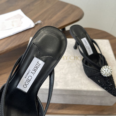 Jimmy Choo 26ss 春夏 系列JC新款 高跟拖鞋 凉鞋模糊鞋履与珠宝配饰之间的界线 鲜明 J Jimmy Choo 26ss 春夏 系列JC新款 高跟拖鞋 凉鞋模糊鞋履与珠宝配饰之间的界线 鲜明 J