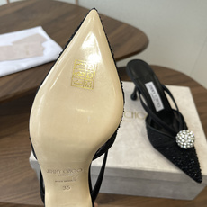 Jimmy Choo 26ss 春夏 系列JC新款 高跟拖鞋 凉鞋模糊鞋履与珠宝配饰之间的界线 鲜明 J Jimmy Choo 26ss 春夏 系列JC新款 高跟拖鞋 凉鞋模糊鞋履与珠宝配饰之间的界线 鲜明 J