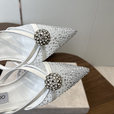 Jimmy Choo 26ss 春夏 系列JC新款 高跟拖鞋 凉鞋模糊鞋履与珠宝配饰之间的界线 鲜明 J Jimmy Choo 26ss 春夏 系列JC新款 高跟拖鞋 凉鞋模糊鞋履与珠宝配饰之间的界线 鲜明 J