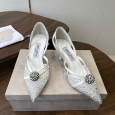 Jimmy Choo 26ss 春夏 系列JC新款 高跟拖鞋 凉鞋模糊鞋履与珠宝配饰之间的界线 鲜明 J Jimmy Choo 26ss 春夏 系列JC新款 高跟拖鞋 凉鞋模糊鞋履与珠宝配饰之间的界线 鲜明 J