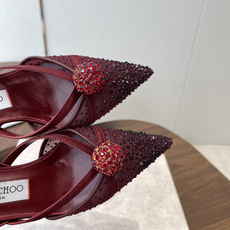 Jimmy Choo 26ss 春夏 系列JC新款 高跟拖鞋 凉鞋模糊鞋履与珠宝配饰之间的界线 鲜明 J Jimmy Choo 26ss 春夏 系列JC新款 高跟拖鞋 凉鞋模糊鞋履与珠宝配饰之间的界线 鲜明 J