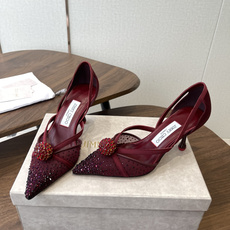 Jimmy Choo 26ss 春夏 系列JC新款 高跟拖鞋 凉鞋模糊鞋履与珠宝配饰之间的界线 鲜明 J Jimmy Choo 26ss 春夏 系列JC新款 高跟拖鞋 凉鞋模糊鞋履与珠宝配饰之间的界线 鲜明 J