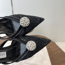 Jimmy Choo 26ss 春夏 系列JC新款 高跟拖鞋 凉鞋模糊鞋履与珠宝配饰之间的界线 鲜明 J Jimmy Choo 26ss 春夏 系列JC新款 高跟拖鞋 凉鞋模糊鞋履与珠宝配饰之间的界线 鲜明 J