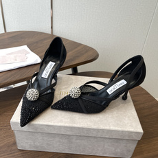 Jimmy Choo 26ss 春夏 系列JC新款 高跟拖鞋 凉鞋模糊鞋履与珠宝配饰之间的界线 鲜明 J Jimmy Choo 26ss 春夏 系列JC新款 高跟拖鞋 凉鞋模糊鞋履与珠宝配饰之间的界线 鲜明 J