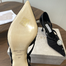 Jimmy Choo 26ss 春夏 系列JC新款 高跟拖鞋 凉鞋模糊鞋履与珠宝配饰之间的界线 鲜明 J Jimmy Choo 26ss 春夏 系列JC新款 高跟拖鞋 凉鞋模糊鞋履与珠宝配饰之间的界线 鲜明 J
