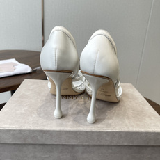 Jimmy Choo 26ss 春夏 系列JC新款 高跟拖鞋 凉鞋模糊鞋履与珠宝配饰之间的界线 鲜明 J Jimmy Choo 26ss 春夏 系列JC新款 高跟拖鞋 凉鞋模糊鞋履与珠宝配饰之间的界线 鲜明 J