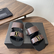 莞产Saint Laurent圣罗兰、平板凉鞋 拖鞋 26ss 早春最新款、YSL、Logo字母扣装饰经 莞产Saint Laurent圣罗兰、平板凉鞋 拖鞋 26ss 早春最新款、YSL、Logo字母扣装饰经