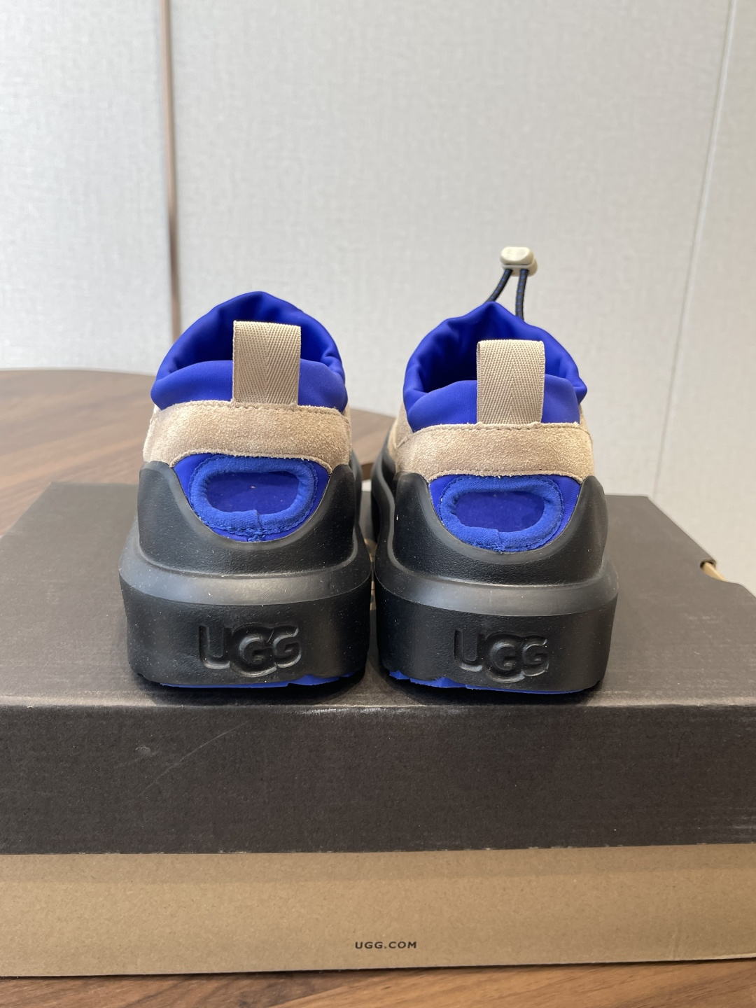 男款加10UGG Tasman Weather Hybrid一秒蹬 男女同款经典Tasman鞋型之上加入