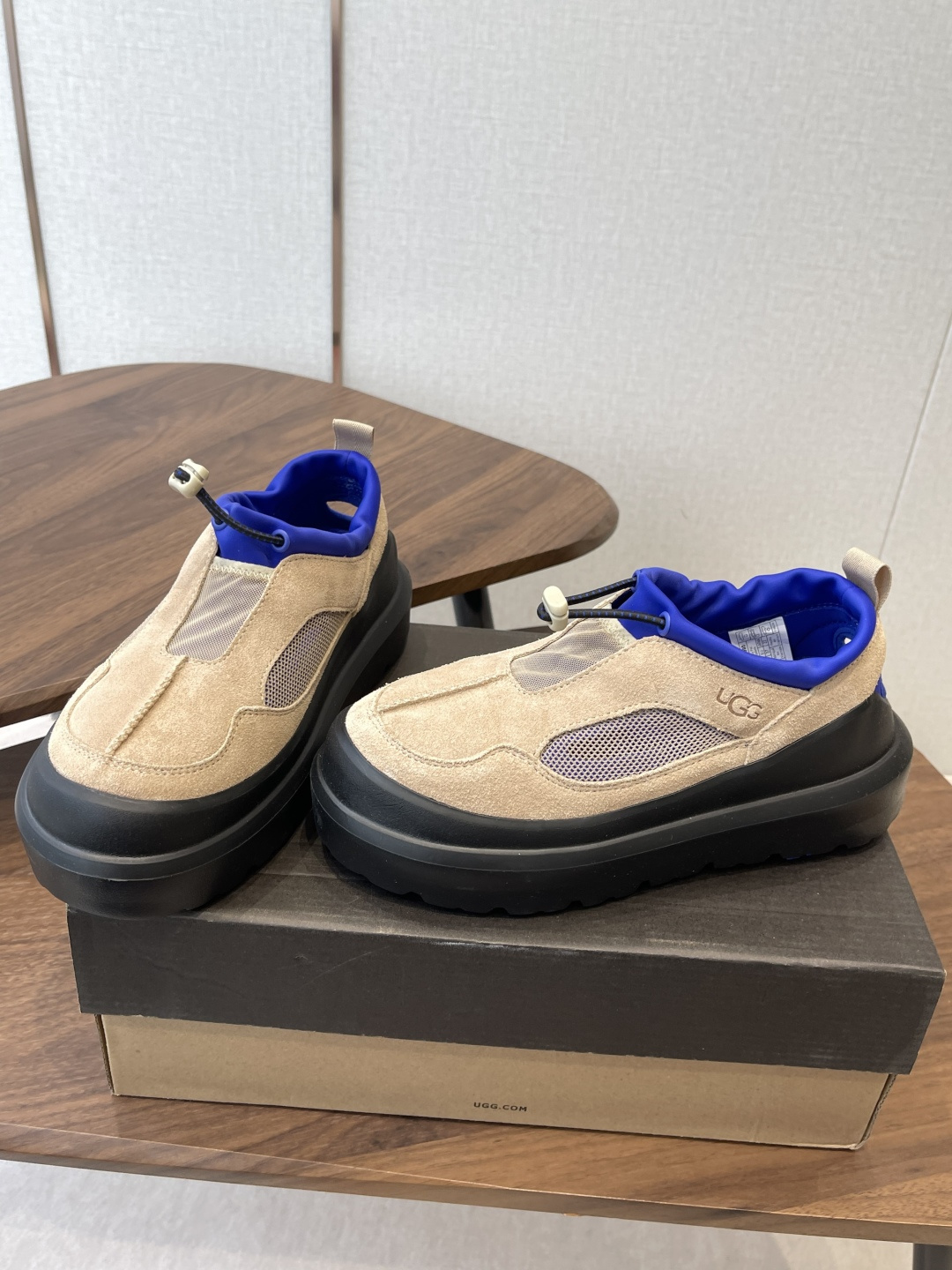 男款加10UGG Tasman Weather Hybrid一秒蹬 男女同款经典Tasman鞋型之上加入