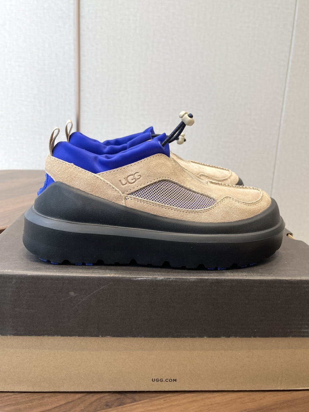 男款加10UGG Tasman Weather Hybrid一秒蹬 男女同款经典Tasman鞋型之上加入