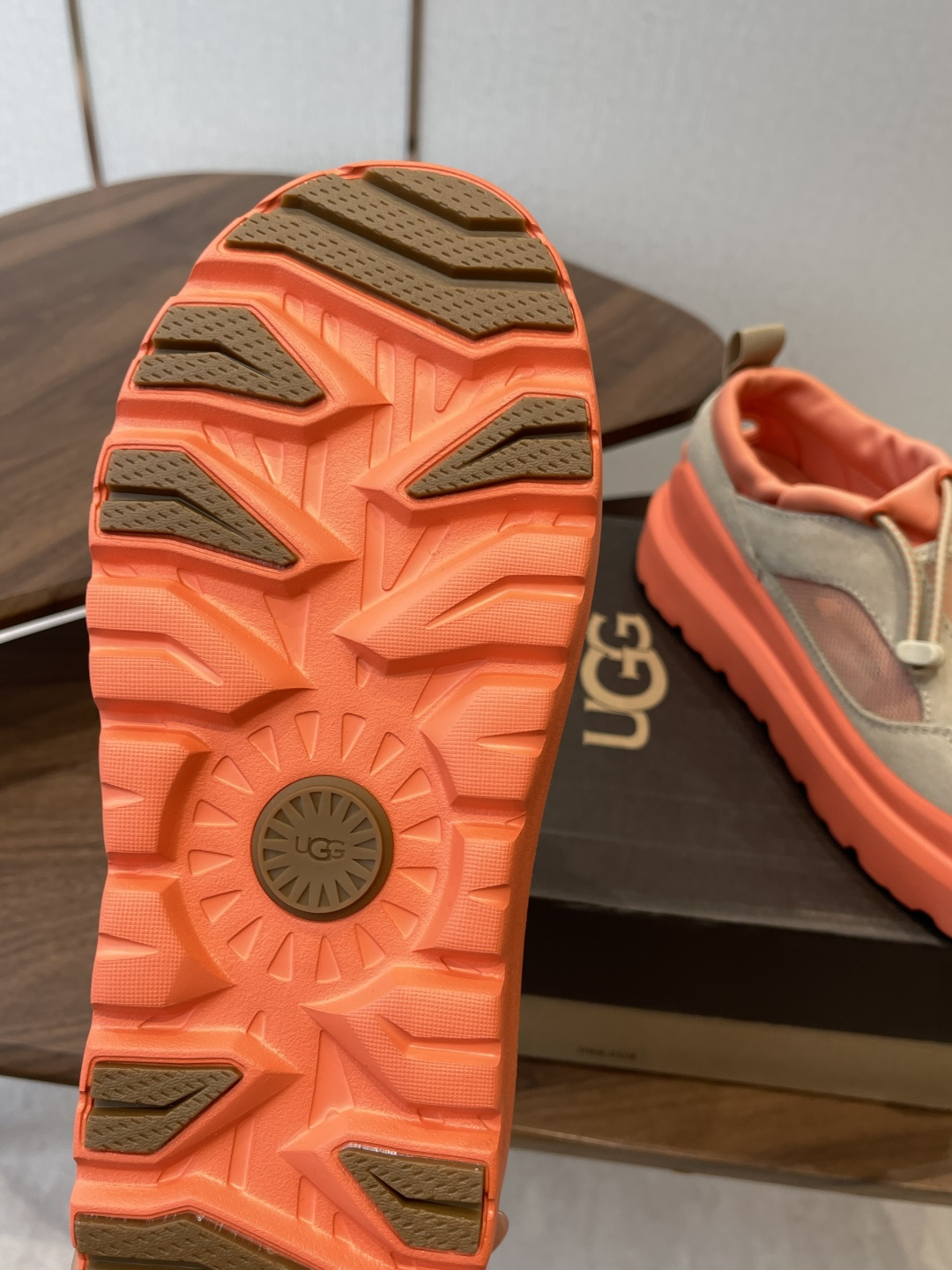 男款加10UGG Tasman Weather Hybrid一秒蹬 男女同款经典Tasman鞋型之上加入