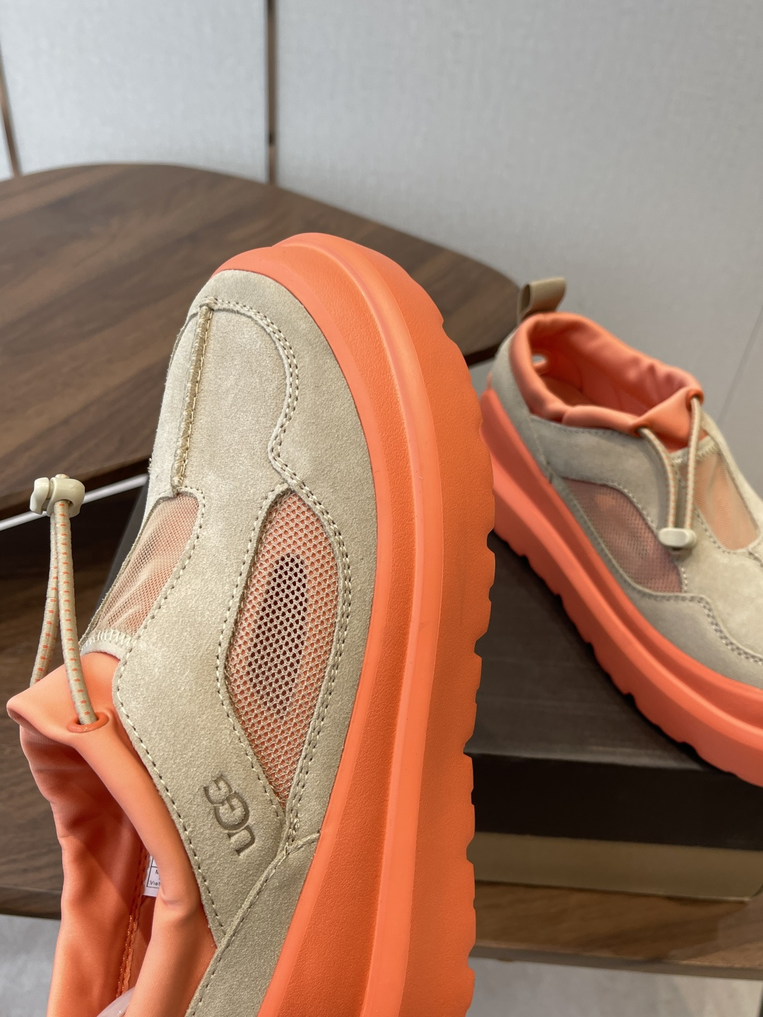 男款加10UGG Tasman Weather Hybrid一秒蹬 男女同款经典Tasman鞋型之上加入